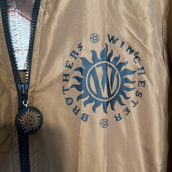 Supernatural Bomber-Style Windbreaker from CultureFly, Size M - Picture 3 of 3